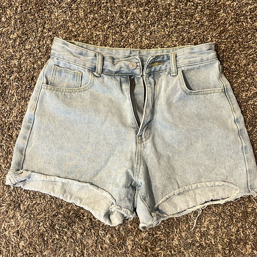 SHEIN shorts medium, lightly worn, small grass stain back pocket size medium.